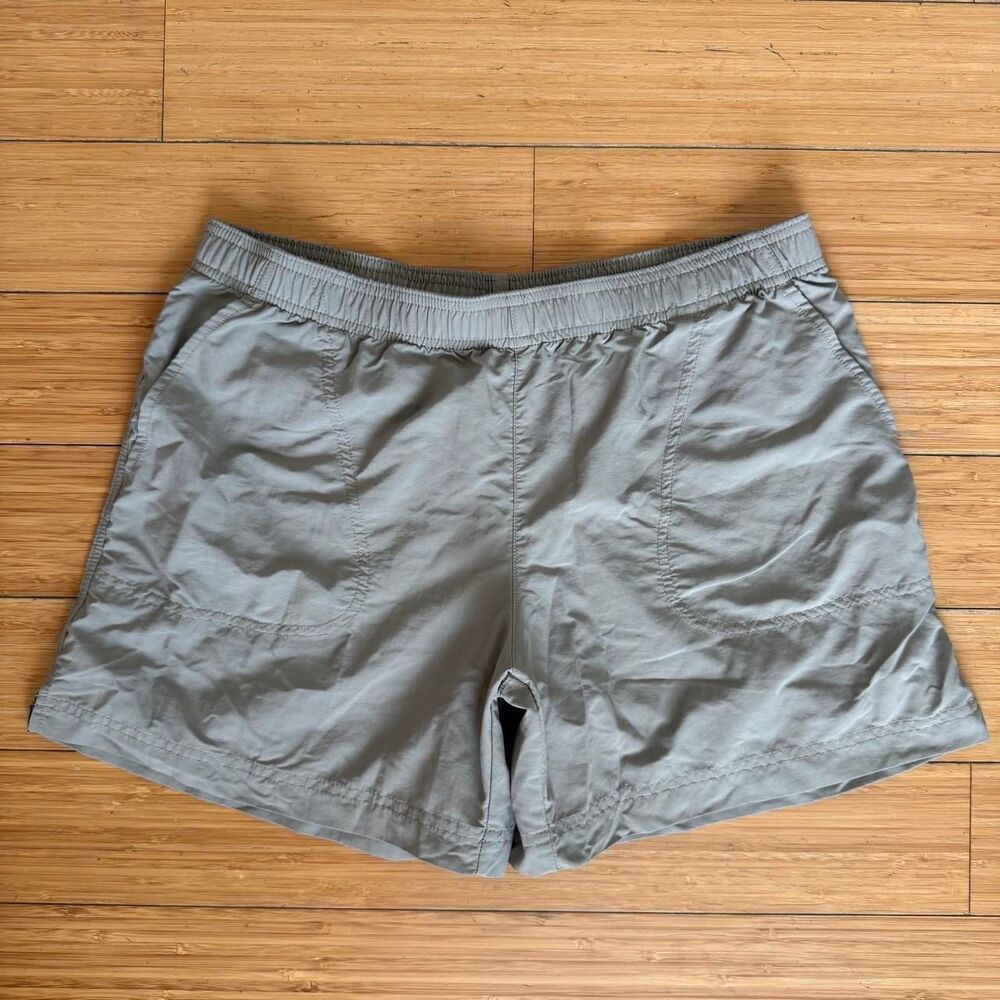 Columbia Khaki Hiking Shorts M 5" Inseam Zipper Pocket Outdoor Nylon